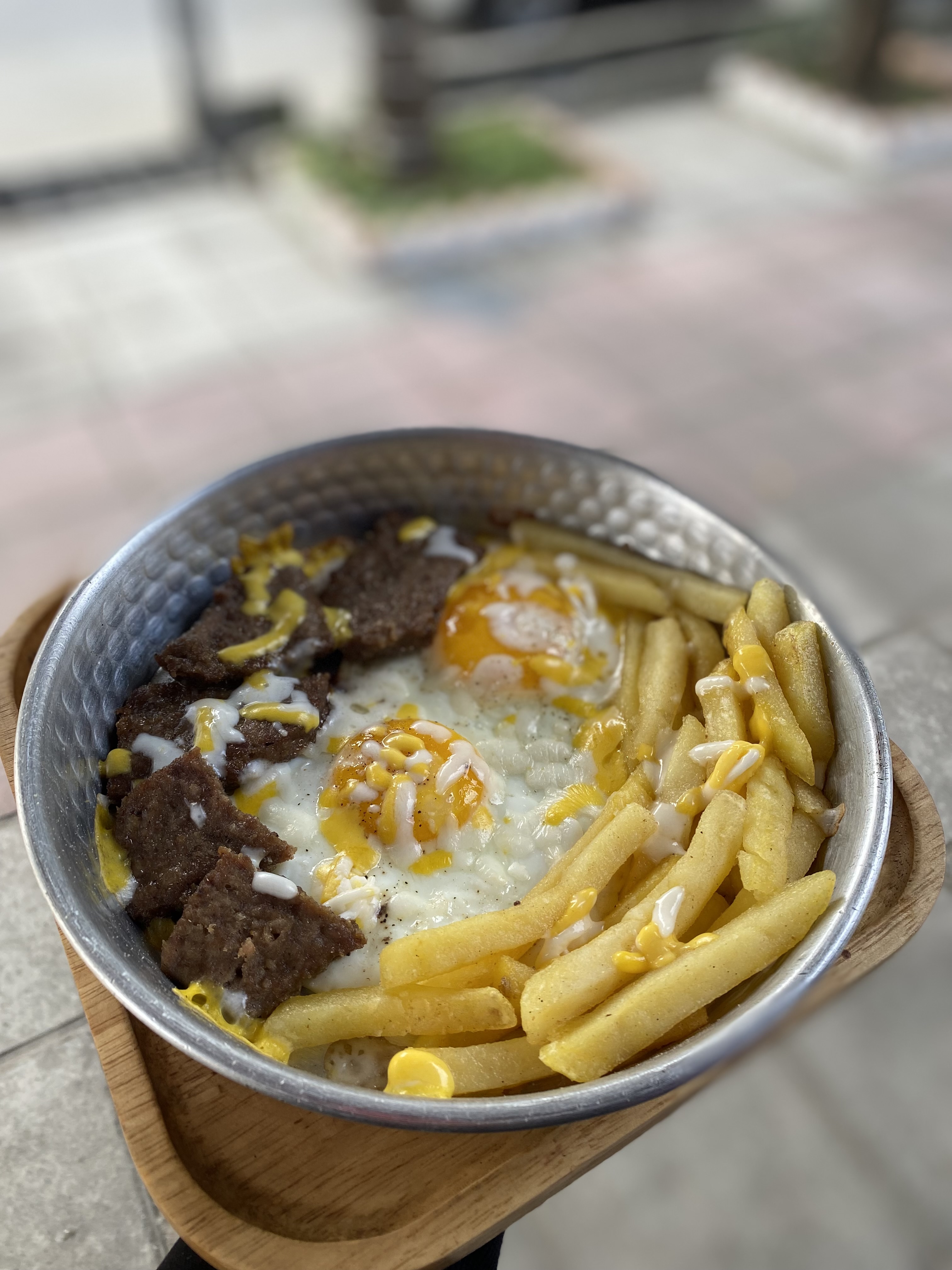 همبرگر تخم مرغ ویژه